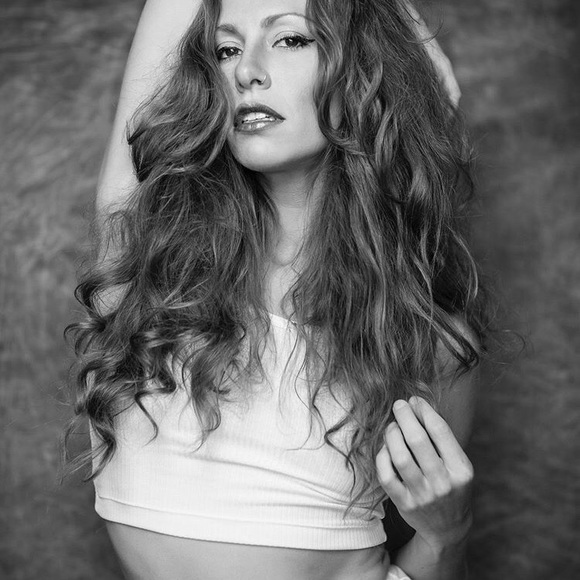 Meet your Posher, Ali - Picture 7 of 10